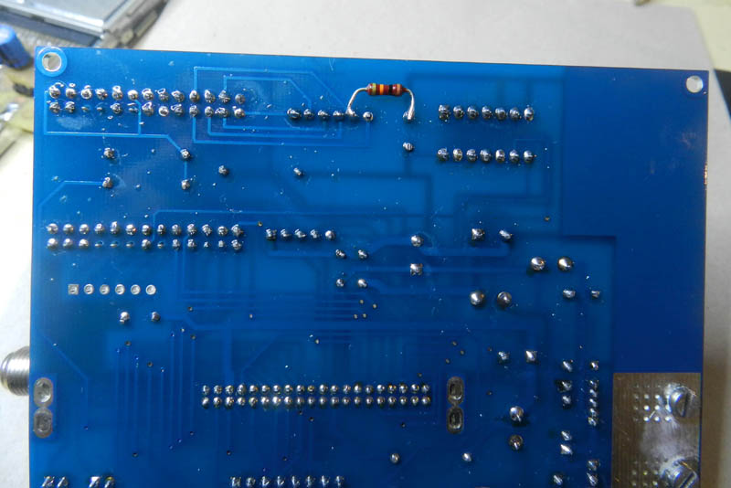 Resistor for detection of a MiniTiounerV2_underPCB_.jpg